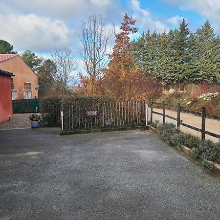 Gite Les Esparrus Villecroze Exterior foto