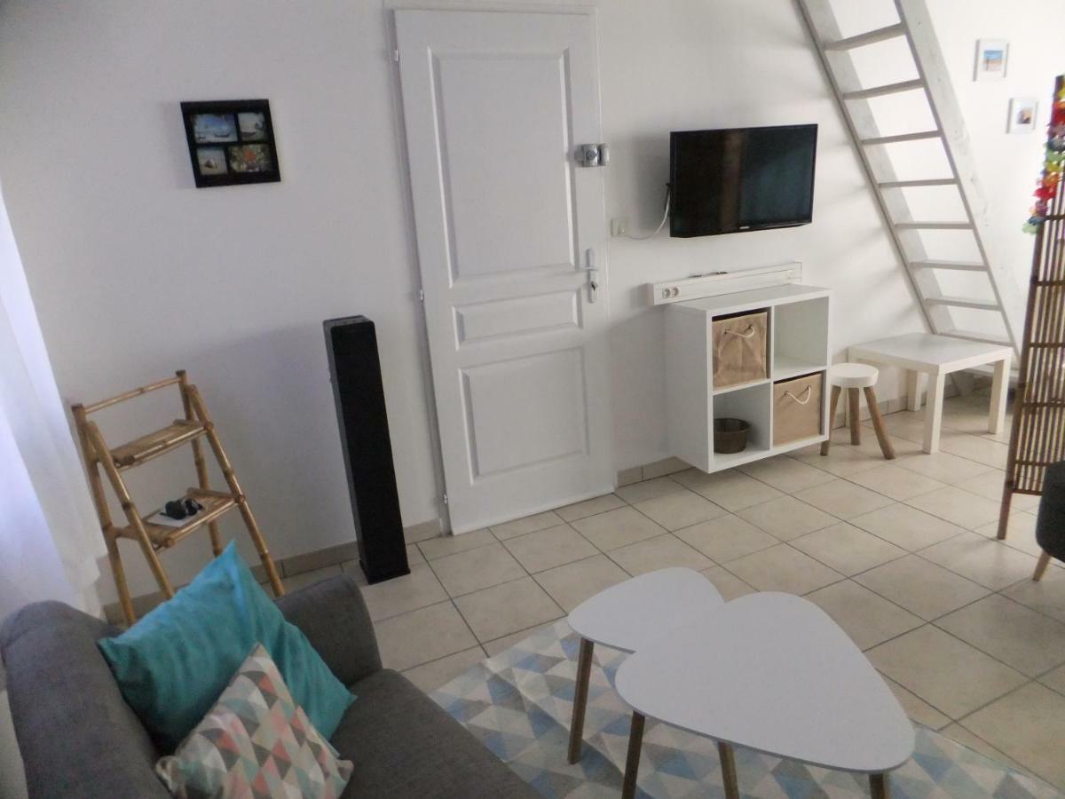 Gite Les Esparrus Villecroze Exterior foto