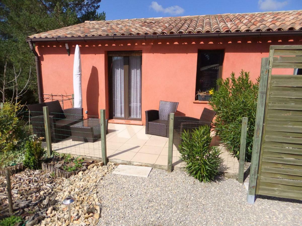 Gite Les Esparrus Villecroze Exterior foto